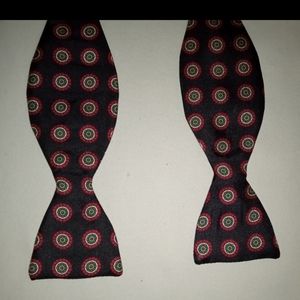 BOWTIE AUTHENTIC VINTAGE 💯 SILK